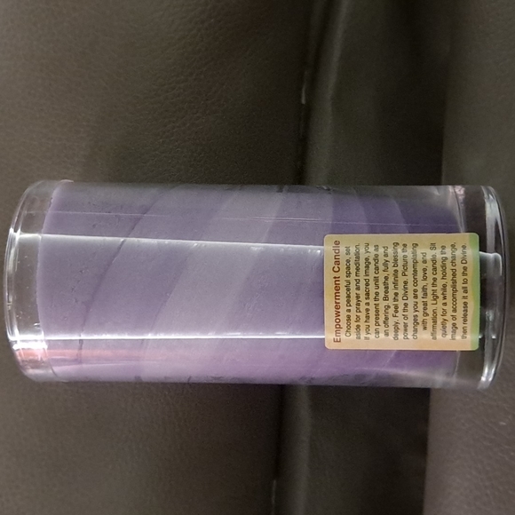 Aloha Bay Happiness Chakra Energy Candle - Picture 2 of 2